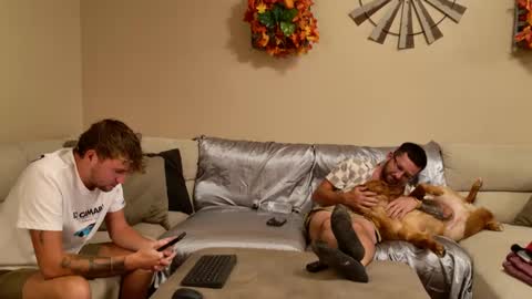 Snapshot of livenull chatting on 15, 9, 2025 Jay online show from 15, 9, 2025