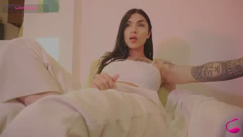 Emily  R online show from 25, 6, 2026