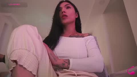 Emily  R online show from 20, 7, 2026