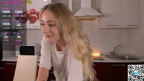 Snapshot of livyybosom chatting on 5, 6, 2026 My name is Livy Nice to meet you Thumbs up please its important online show from 5, 6, 2026