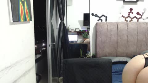 Liza Thurner online show from 5, 1, 2025