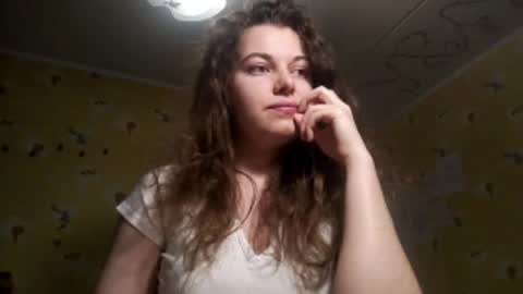 Molly online show from 19, 4, 2026