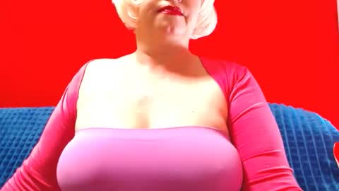 Snapshot of lizabrazzer chatting on 15, 5, 2026 LizaBrazzer online show from 15, 5, 2026