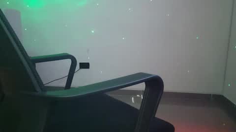 Snapshot of lizescobarxxx chatting on 31, 10, 2025 Mistress Liz Escobarxxx online show from 31, 10, 2025