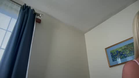 Snapshot of lizpurrxxx chatting on 16, 1, 2025 Liz Purr online show from 16, 1, 2025