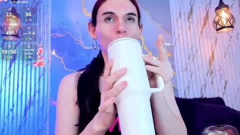 Lizeth  Tatiana Mahecha online show from 26, 4, 2026