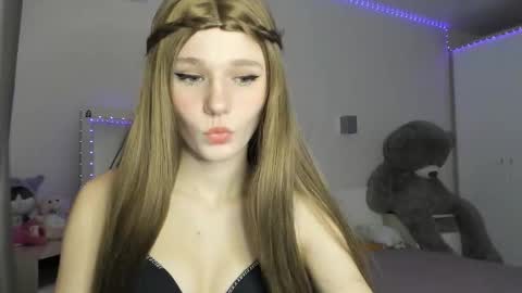 lizza_a online show from 9, 3, 2026