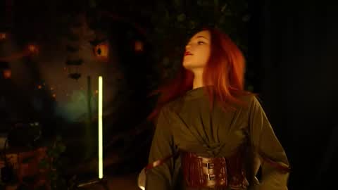 Elizabeth online show from 5, 11, 2025