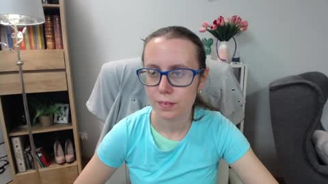 Lizzy online show from 9, 6, 2026