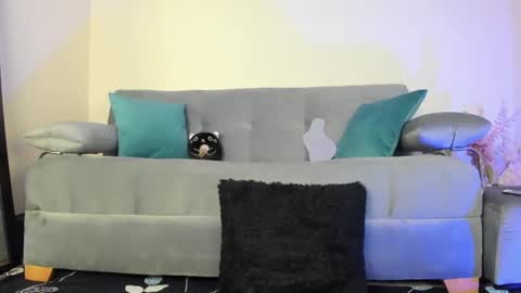 Elizabeth but call me Lizz  online show from 13, 10, 2025