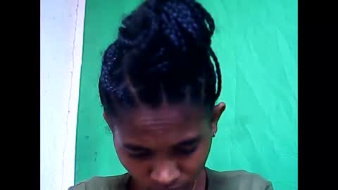 llouisse online show from 20, 4, 2026