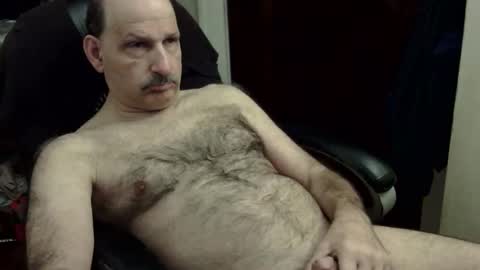 loades182025 online show from 21, 12, 2025