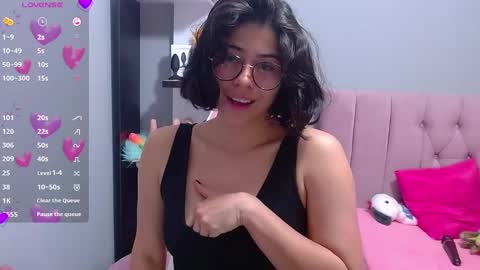 Snapshot of loaluxury chatting on 16, 12, 2024 Pamela online show from 16, 12, 2024