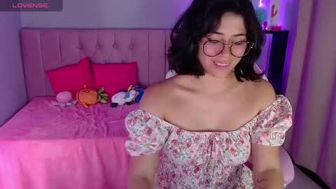 Snapshot of loaluxury chatting on 24, 1, 2025 Pamela online show from 24, 1, 2025