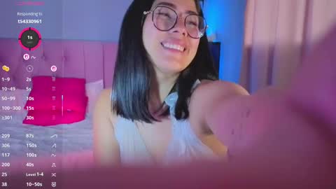 Snapshot of loaluxury chatting on 16, 10, 2025 Pamela online show from 16, 10, 2025