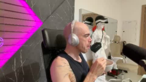 logan__kelly online show from 27, 7, 2026