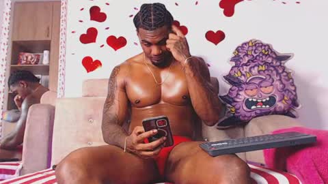 Snapshot of logan_drakex chatting on 15, 5, 2026 LOGAN DRAKE online show from 15, 5, 2026