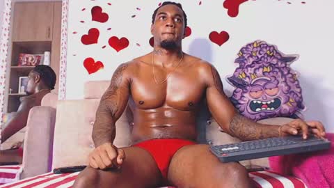 Snapshot of logan_drakex chatting on 15, 5, 2026 LOGAN DRAKE online show from 15, 5, 2026