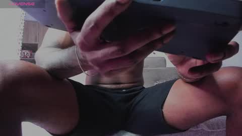 Snapshot of logan_drakex chatting on 24, 6, 2026 LOGAN DRAKE online show from 24, 6, 2026