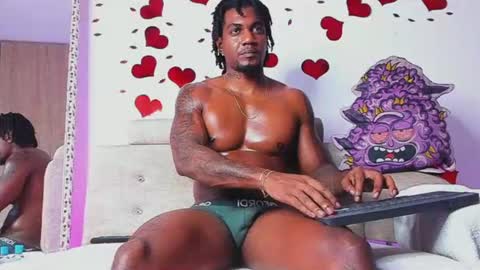 Snapshot of logan_drakex chatting on 10, 7, 2026 LOGAN DRAKE online show from 10, 7, 2026