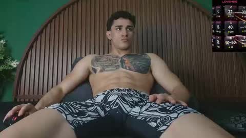 logan_griffin online show from 20, 12, 2025