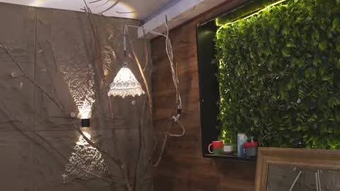 logan_varela online show from 17, 9, 2025