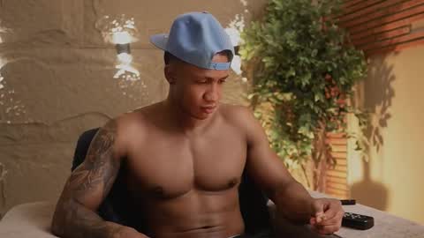 logan_varela online show from 16, 11, 2025