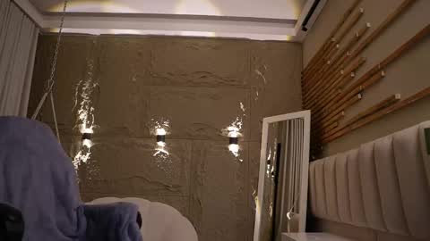 logan_varela online show from 19, 4, 2026