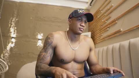 logan_varela online show from 29, 4, 2026