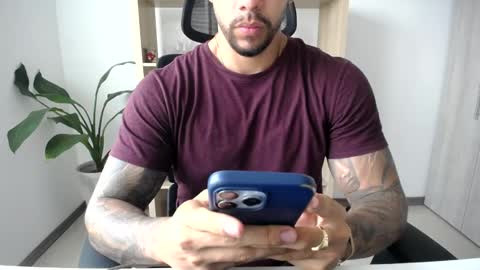 Snapshot of loganhod chatting on 31, 5, 2026 Logan Wolfp online show from 31, 5, 2026