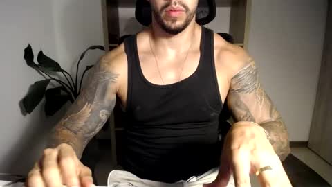 Snapshot of loganhod chatting on 6, 6, 2026 Logan Wolfp online show from 6, 6, 2026