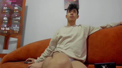 Snapshot of logantwink18 chatting on 16, 10, 2025 logantwink18 online show from 16, 10, 2025