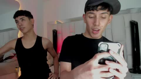 logantwink18 online show from 24, 4, 2026