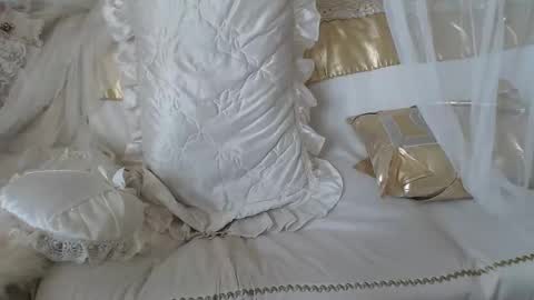 Lilu online show from 2, 11, 2025