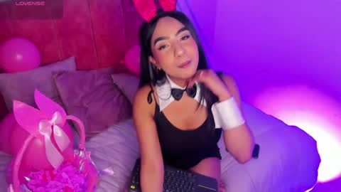 Lola online show from 6, 4, 2026