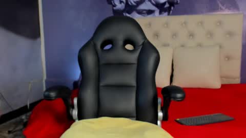 Snapshot of lola_red956680 chatting on 15, 2, 2025 lola red online show from 15, 2, 2025