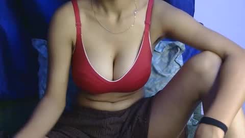 lolaa online show from 2, 5, 2026