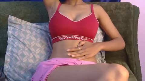 lolaa online show from 3, 6, 2026