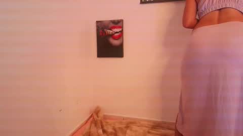 lolaandcamille online show from 26, 9, 2025