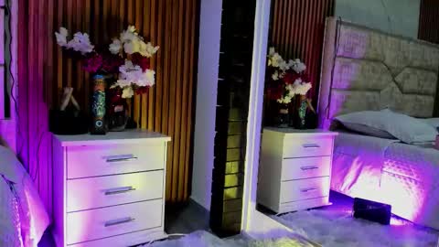 Lola Angel online show from 23, 2, 2026