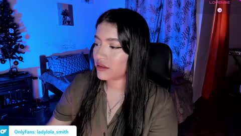 Snapshot of lolaasmith_21 chatting on 25, 12, 2024 lolaasmith_21 online show from 25, 12, 2024
