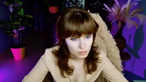 Snapshot of lolaasmus chatting on 19, 5, 2026 I consider myself the god Loki but life just calls me LOL online show from 19, 5, 2026