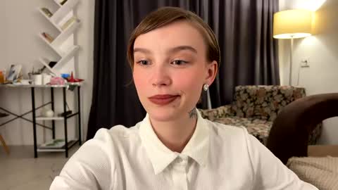 lolaatatee online show from 2, 6, 2026