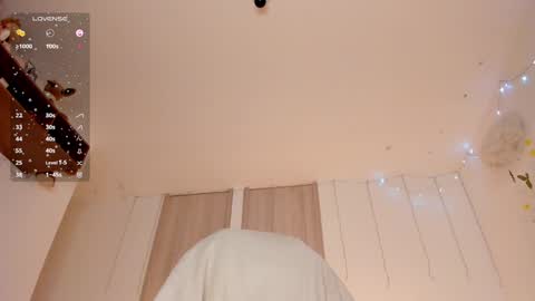  Lola Berry  online show from 26, 1, 2025