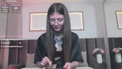 Snapshot of lolabev chatting on 26, 7, 2026 lolabev online show from 26, 7, 2026