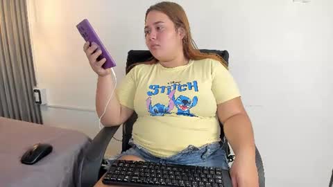 lolabunnysc online show from 13, 6, 2026