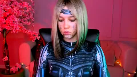 lolalemona online show from 15, 12, 2024