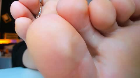 lolalemona online show from 27, 12, 2024