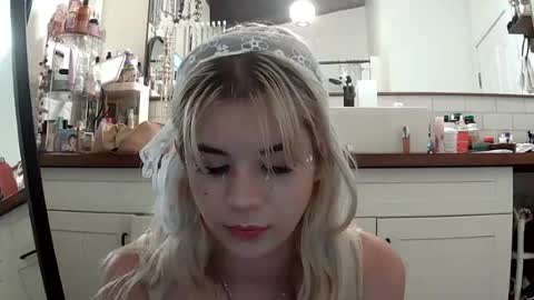 Snapshot of lolalixx6969 chatting on 2, 8, 2026 Lola Lixx online show from 2, 8, 2026