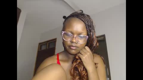 Snapshot of lolamia7 chatting on 26, 2, 2025 lolamia7 online show from 26, 2, 2025